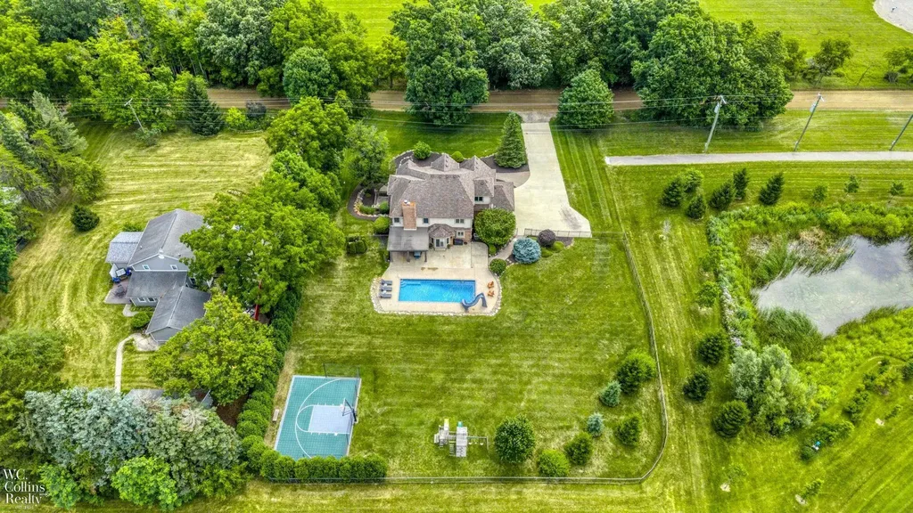 3276 Kern Road Orion Charter Township MI 48360