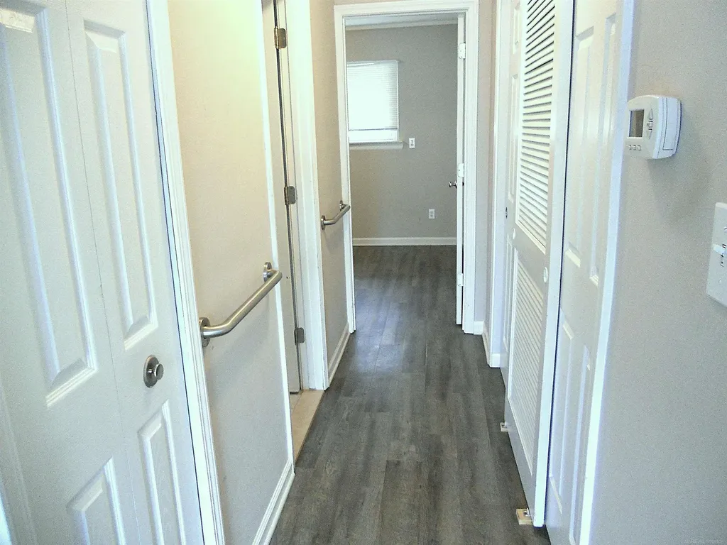 8249 Dartmouth Avenue Warren City MI 48093