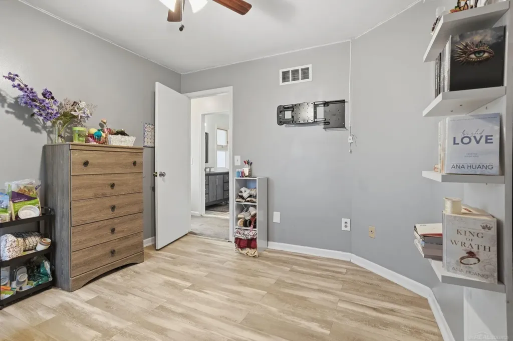 28780 Bingham Drive Chesterfield Township MI 48047