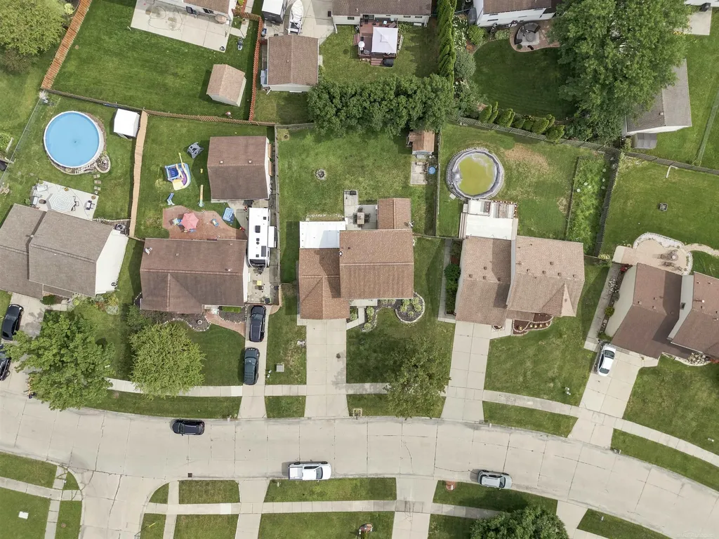 28780 Bingham Drive Chesterfield Township MI 48047