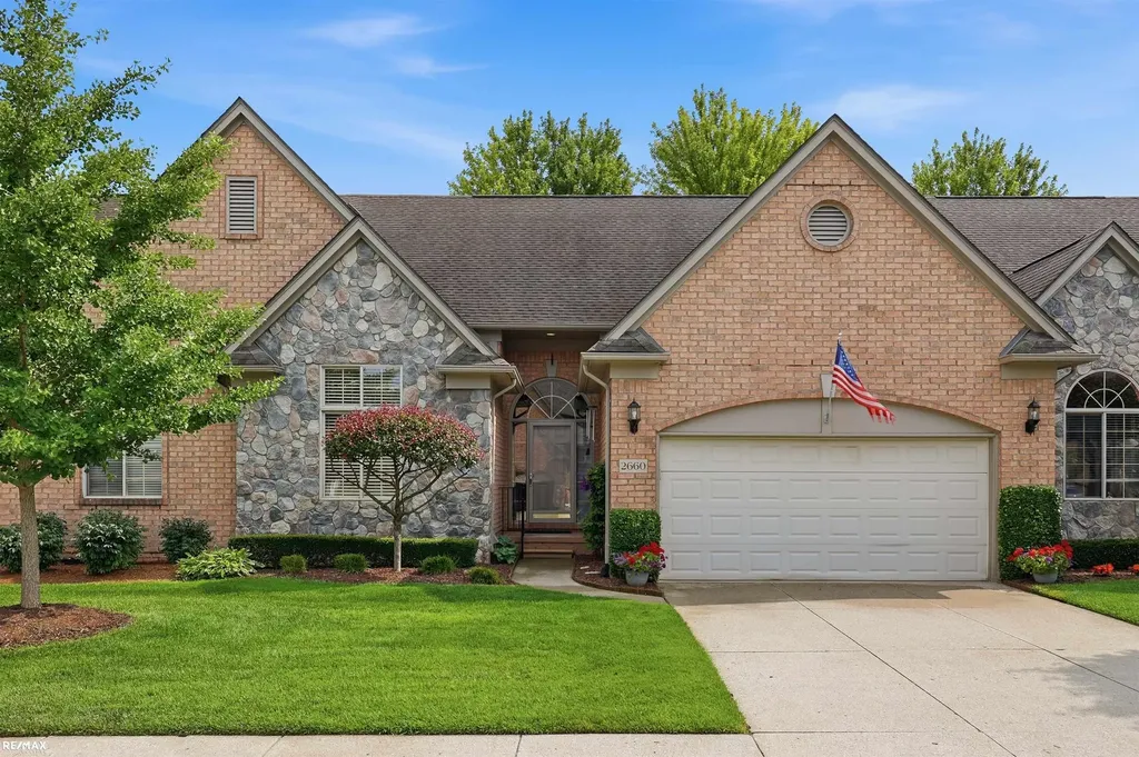 2660 Ridgecrest Drive Shelby Charter Township MI 48316