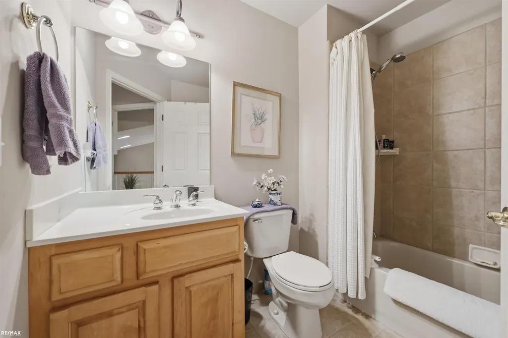 2660 Ridgecrest Drive Shelby Charter Township MI 48316