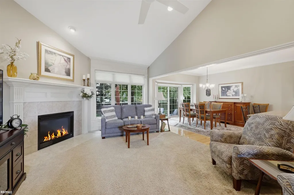 2660 Ridgecrest Drive Shelby Charter Township MI 48316