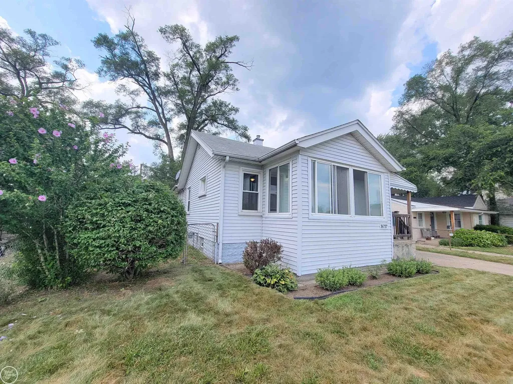 26737 Brush Street Madison Heights City MI 48071