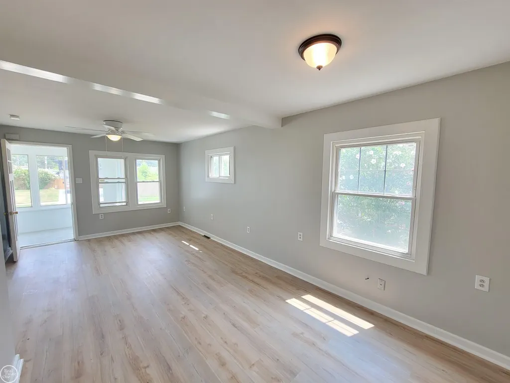 26737 Brush Street Madison Heights City MI 48071
