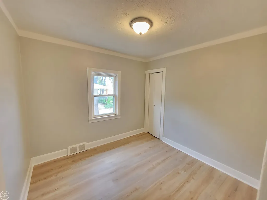 26737 Brush Street Madison Heights City MI 48071