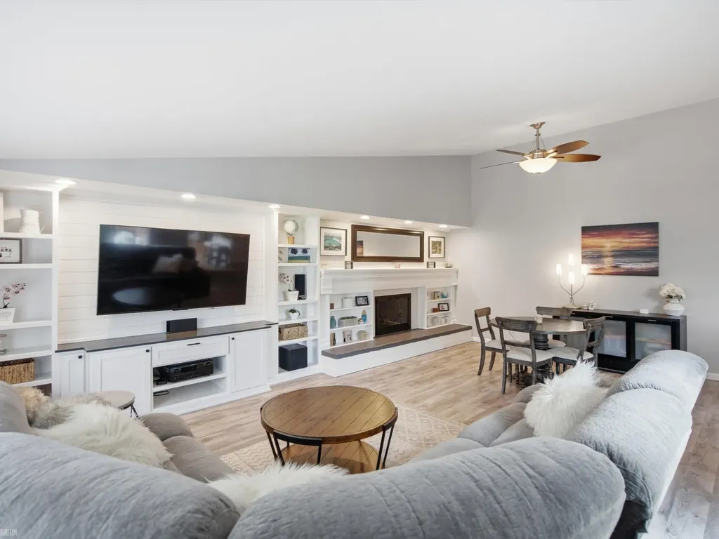 46936 Shiloh Way Shelby Charter Township MI 48317