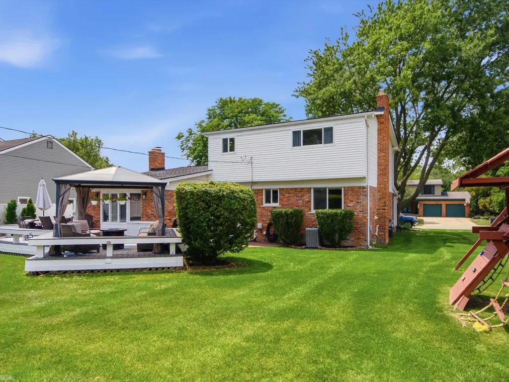 46936 Shiloh Way Shelby Charter Township MI 48317