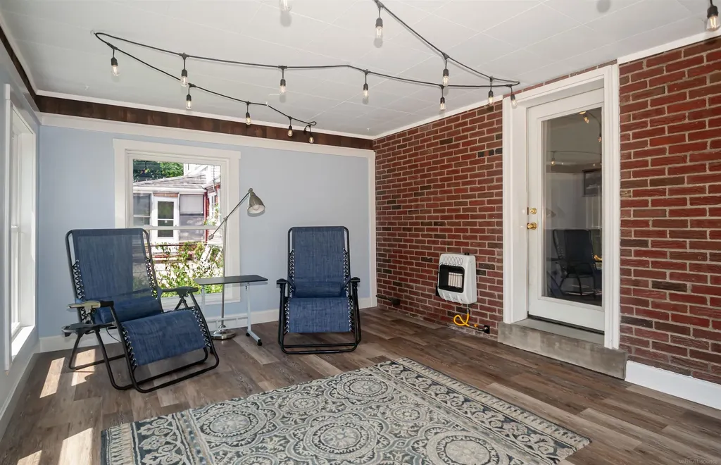 1723 Hawthorne Road Grosse Pointe Woods City MI 48236