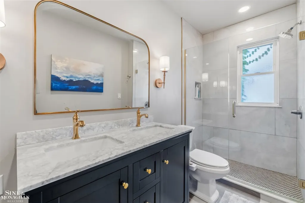 1025 Beaconsfield Avenue Grosse Pointe Park City MI 48230