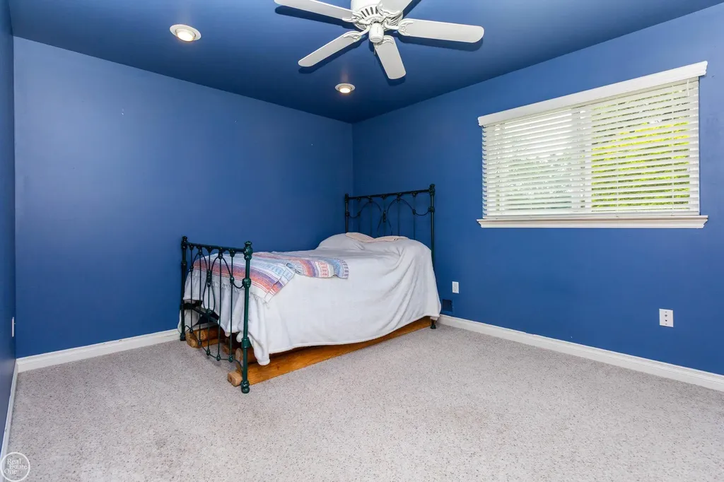 39745 Sylvia Street Harrison Charter Township MI 48045