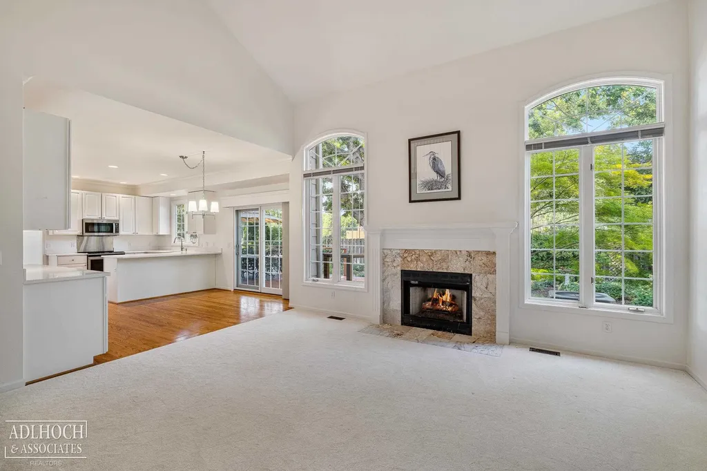 21473 Goethe Street Grosse Pointe Woods City MI 48236