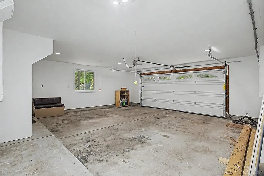 1571 Waukazoo Drive Park Township MI 49424