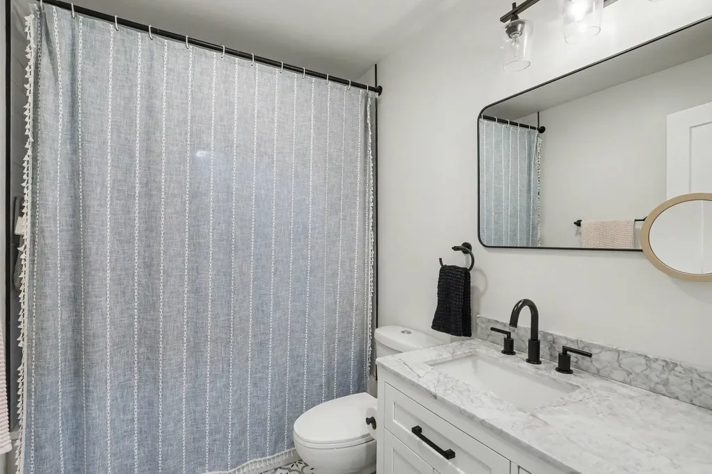 2371 Arlington Road Columbus Township MI 48063