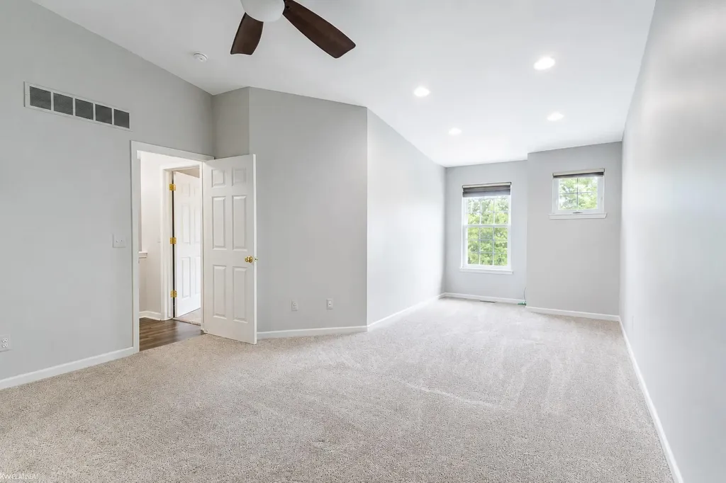 56659 Long Island Drive Shelby Charter Township MI 48316