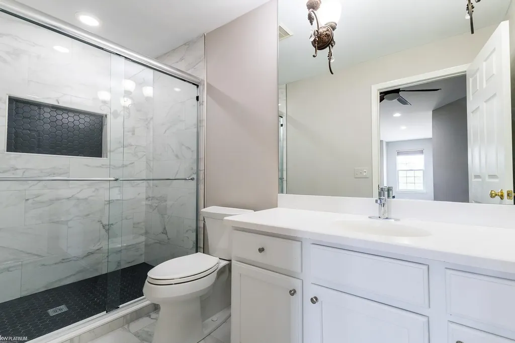 56659 Long Island Drive Shelby Charter Township MI 48316