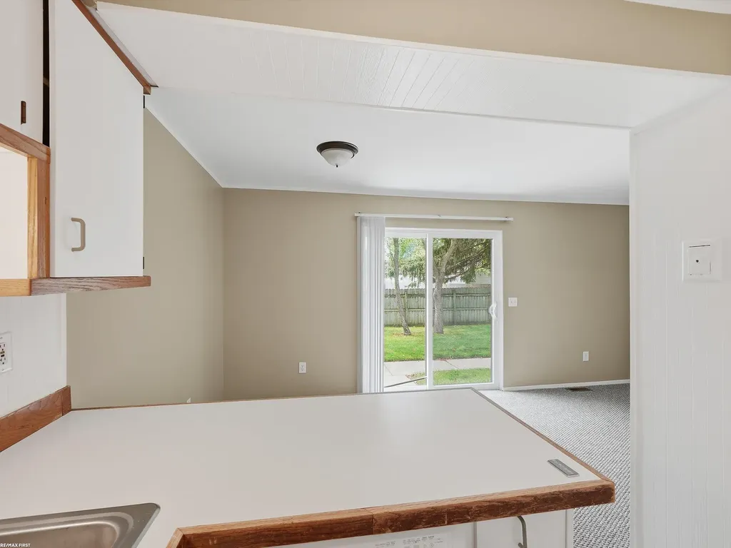 48542 Sugarbush Road Chesterfield Township MI 48047