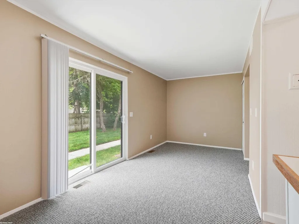 48542 Sugarbush Road Chesterfield Township MI 48047
