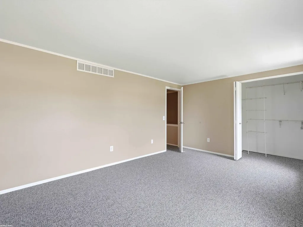48542 Sugarbush Road Chesterfield Township MI 48047