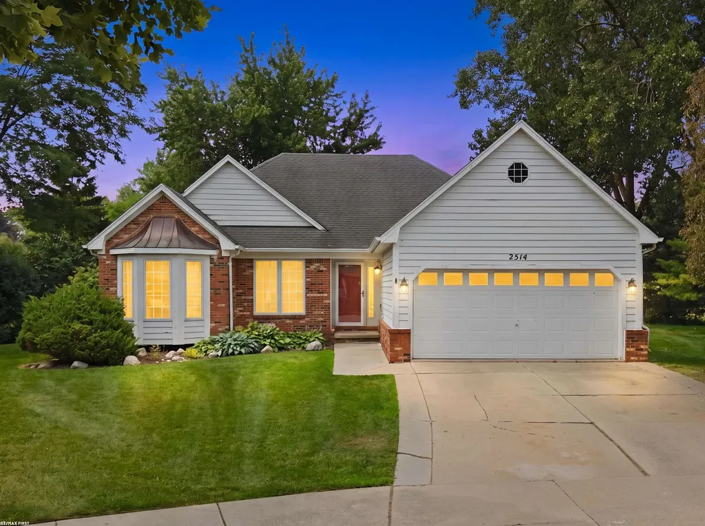 2514 Portobello Drive Troy City MI 48083