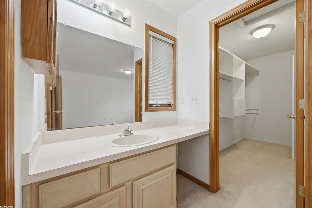 2514 Portobello Drive Troy City MI 48083