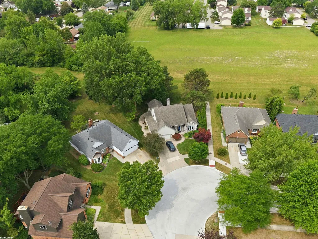 2514 Portobello Drive Troy City MI 48083