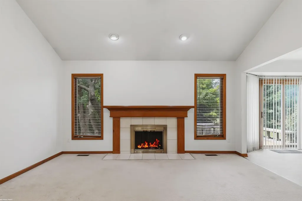 2514 Portobello Drive Troy City MI 48083