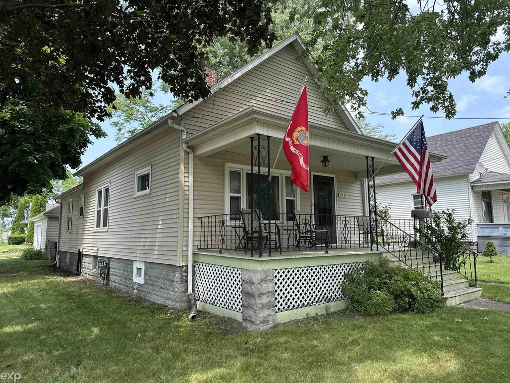 2417 Division Street Port Huron Charter Township MI 48060
