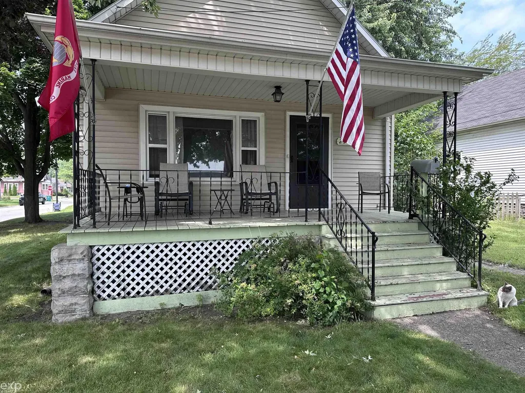 2417 Division Street Port Huron Charter Township MI 48060