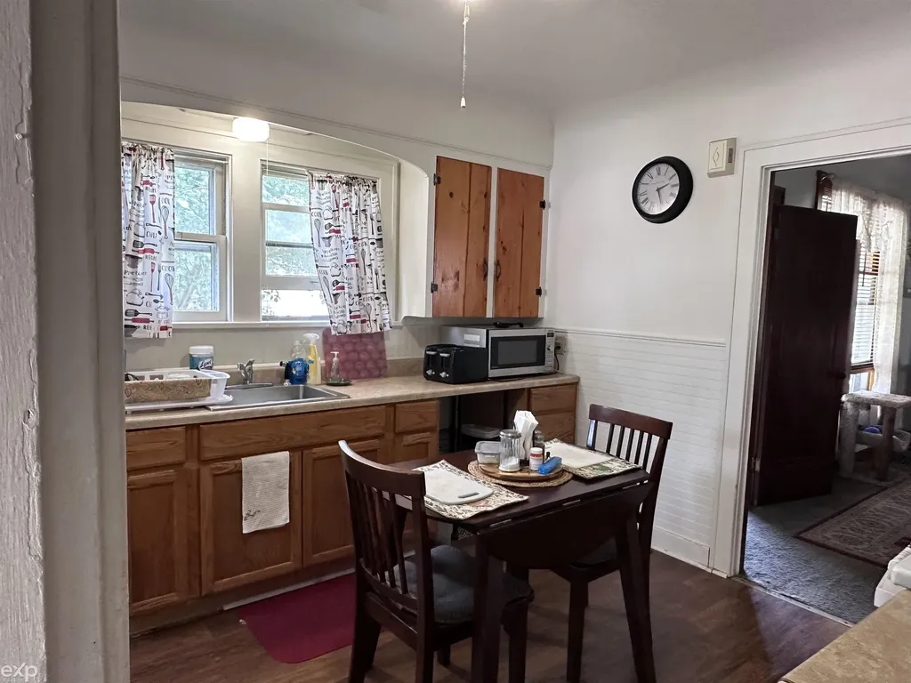 2417 Division Street Port Huron Charter Township MI 48060