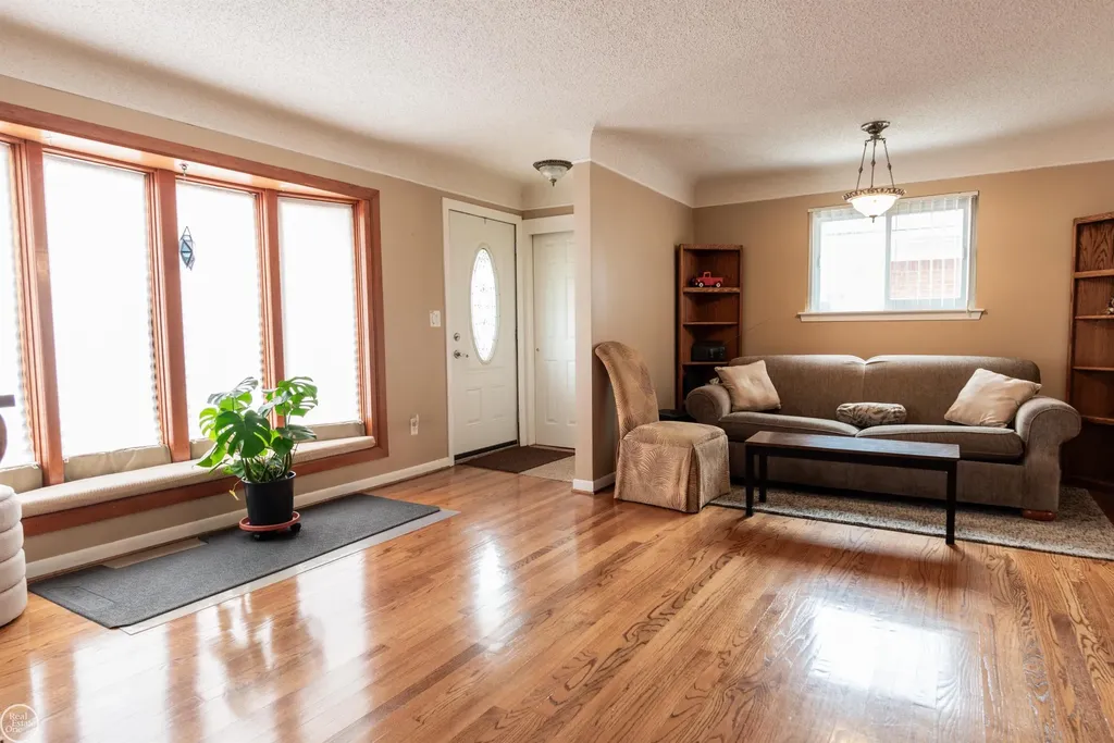31375 W Wind Drive Fraser City MI 48026