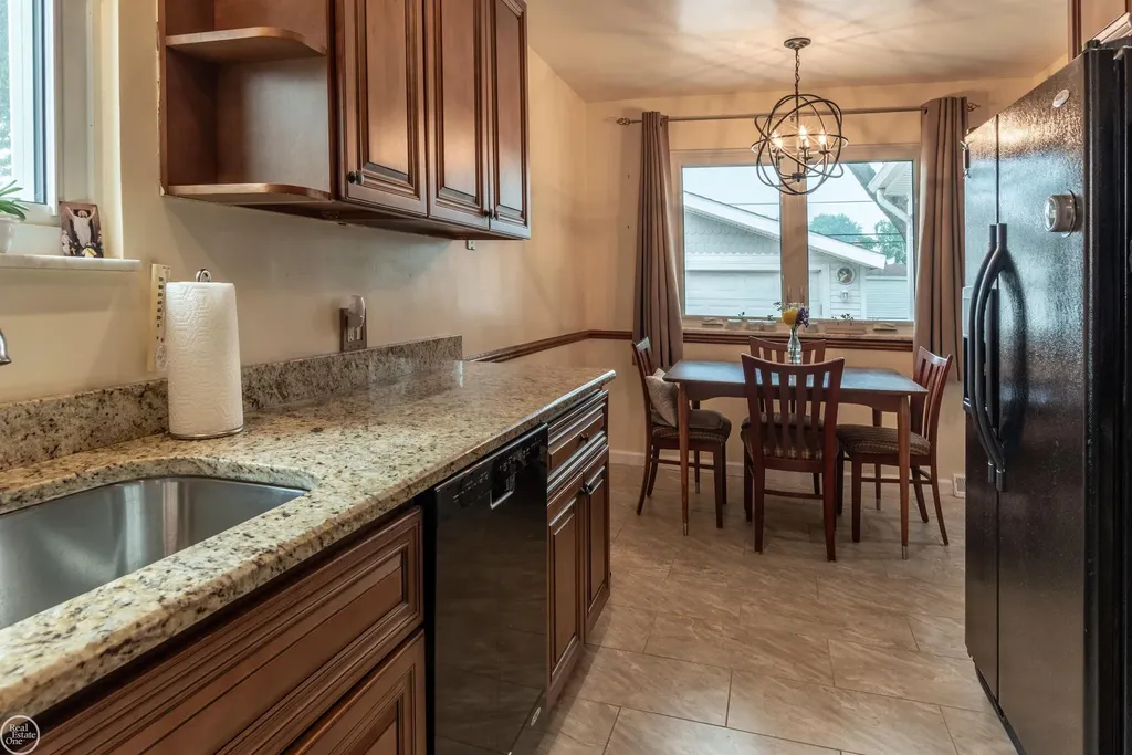 31375 W Wind Drive Fraser City MI 48026