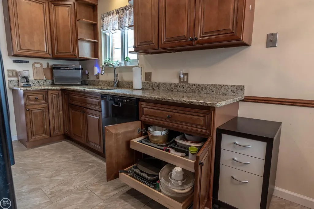 31375 W Wind Drive Fraser City MI 48026