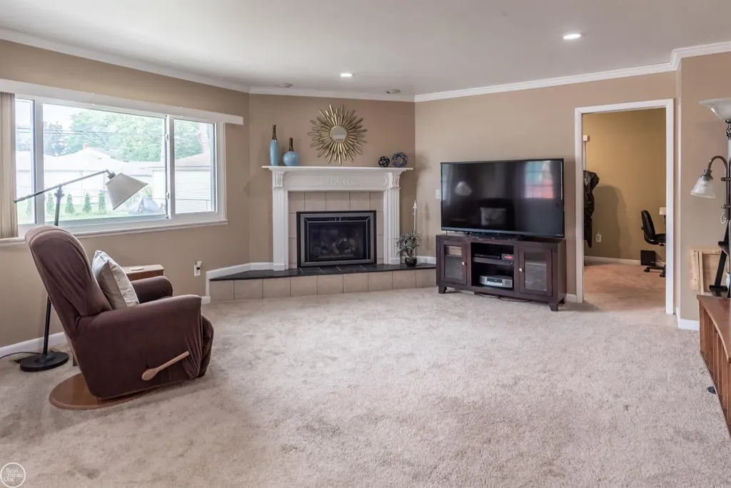 31375 W Wind Drive Fraser City MI 48026