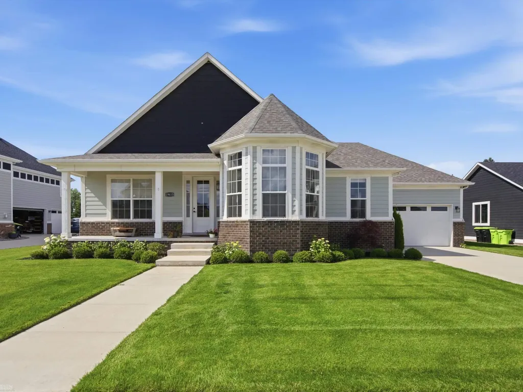 19415 Rachael Drive Macomb Township MI 48042