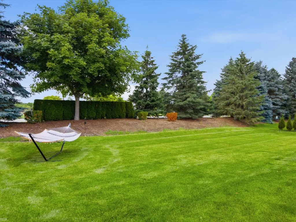 19415 Rachael Drive Macomb Township MI 48042