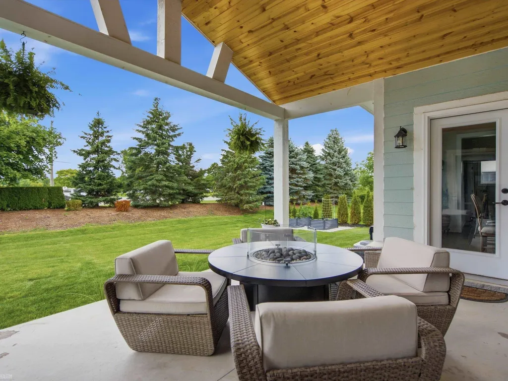 19415 Rachael Drive Macomb Township MI 48042