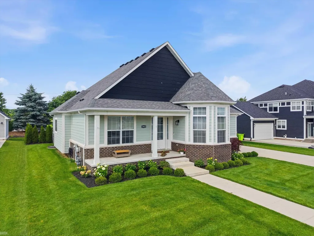 19415 Rachael Drive Macomb Township MI 48042