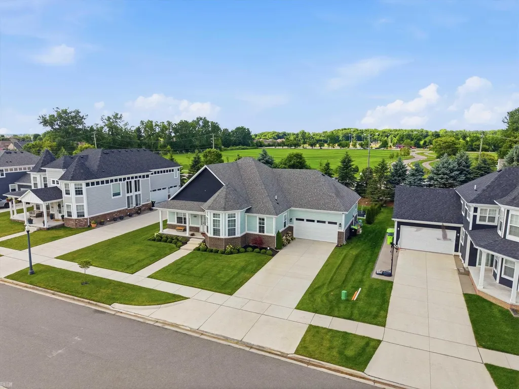 19415 Rachael Drive Macomb Township MI 48042