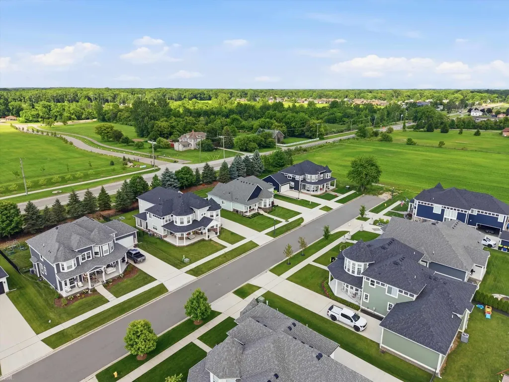 19415 Rachael Drive Macomb Township MI 48042