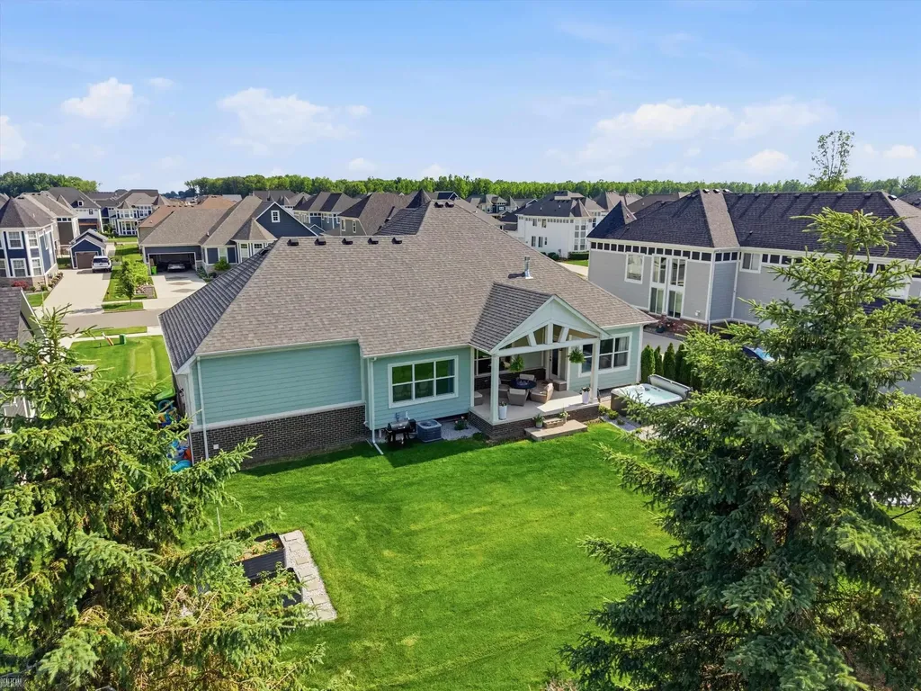 19415 Rachael Drive Macomb Township MI 48042