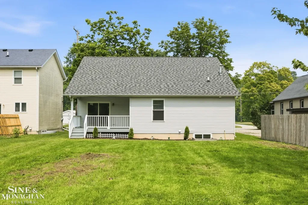 142 Taylor Street Port Huron City MI 48060