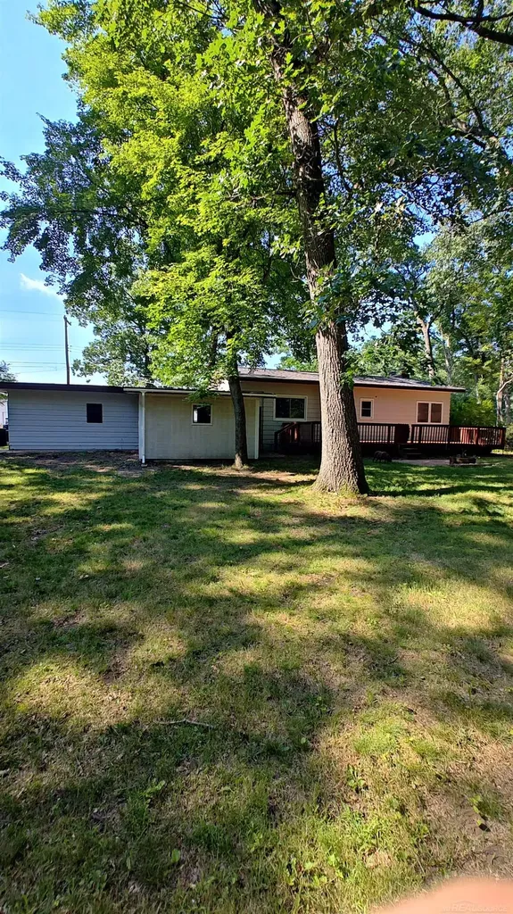 5271 124th Avenue Fennville City MI 49408