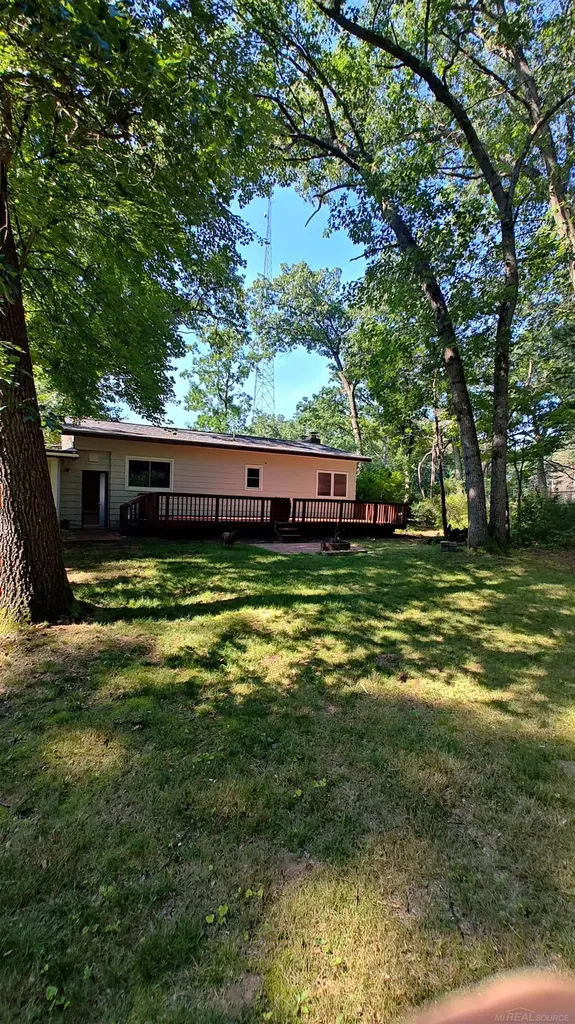 5271 124th Avenue Fennville City MI 49408