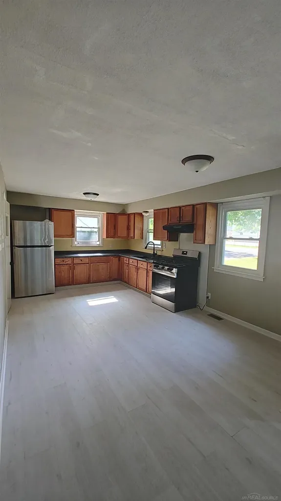 5271 124th Avenue Fennville City MI 49408