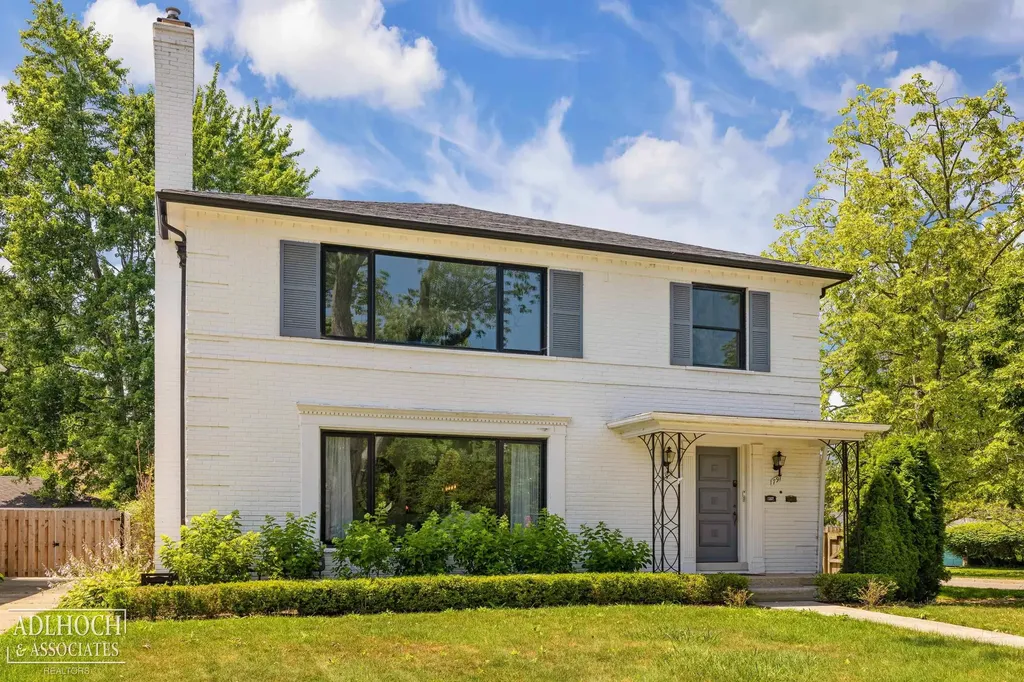 795-797 Harcourt Road Grosse Pointe Park City MI 48230