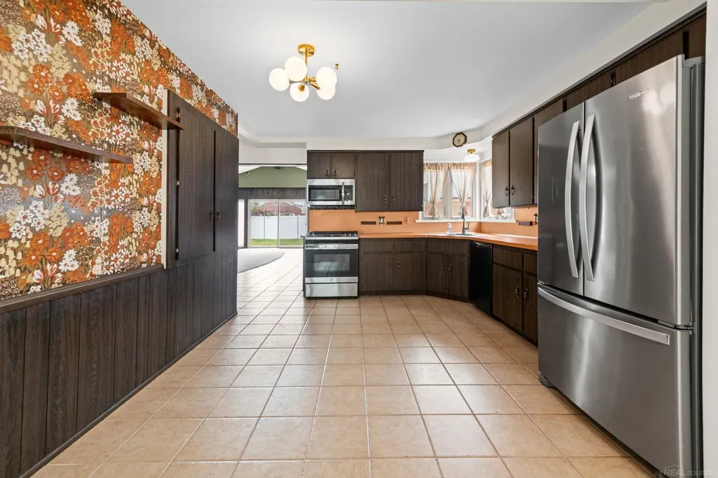 30230 Rosebriar Street St. Clair Shores City MI 48082