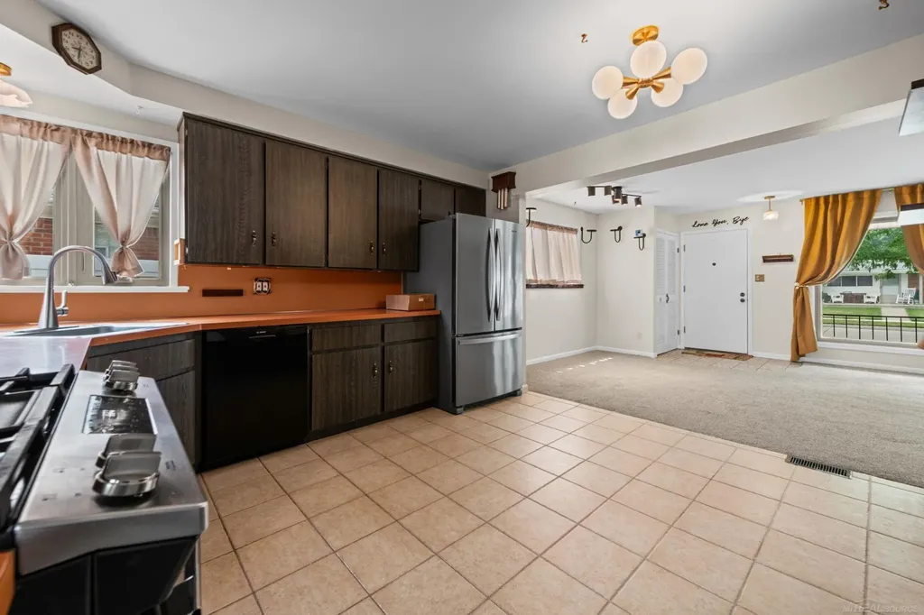 30230 Rosebriar Street St. Clair Shores City MI 48082