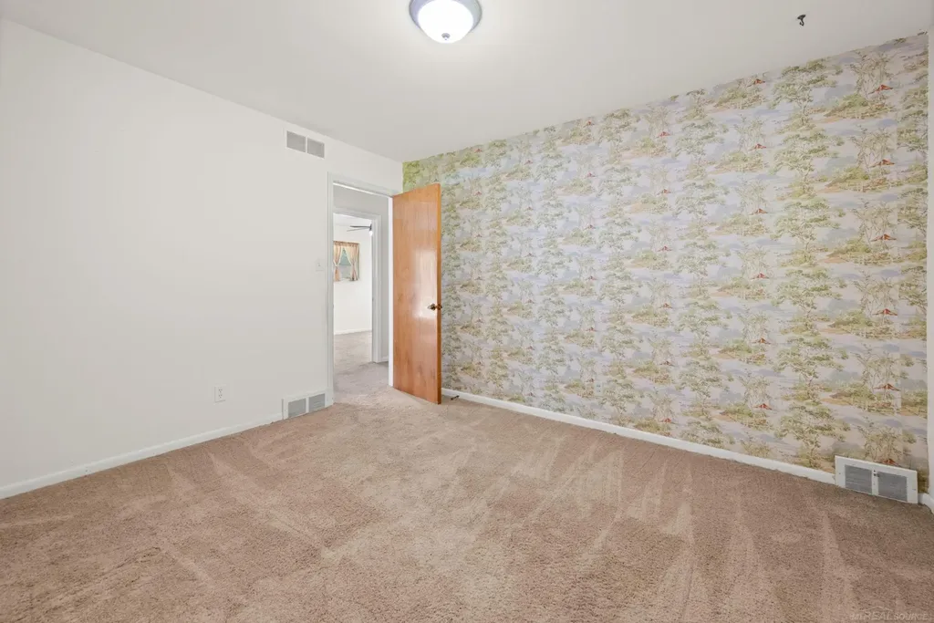 30230 Rosebriar Street St. Clair Shores City MI 48082