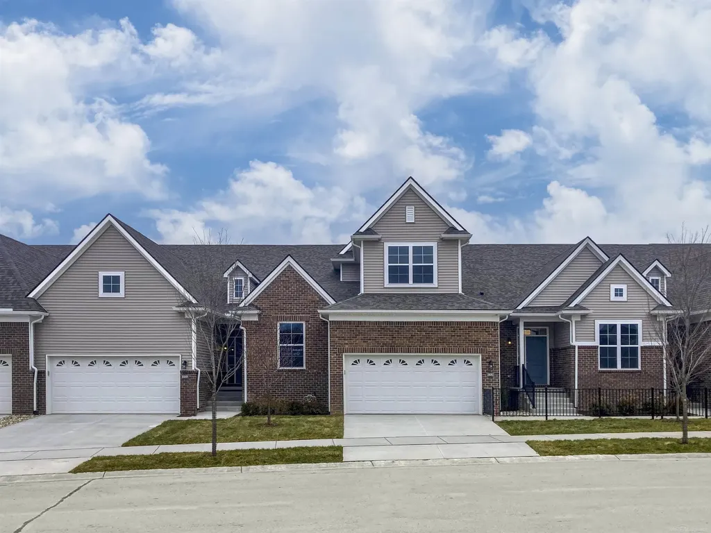 9969 Crossview Trail Hartland Township MI 48855